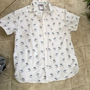 Short sleeve button shirt